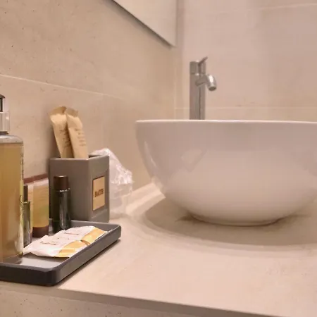 Helmirage Trevi 3* Rome