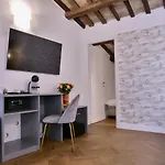 Bed & Breakfast Helmirage Trevi Rome